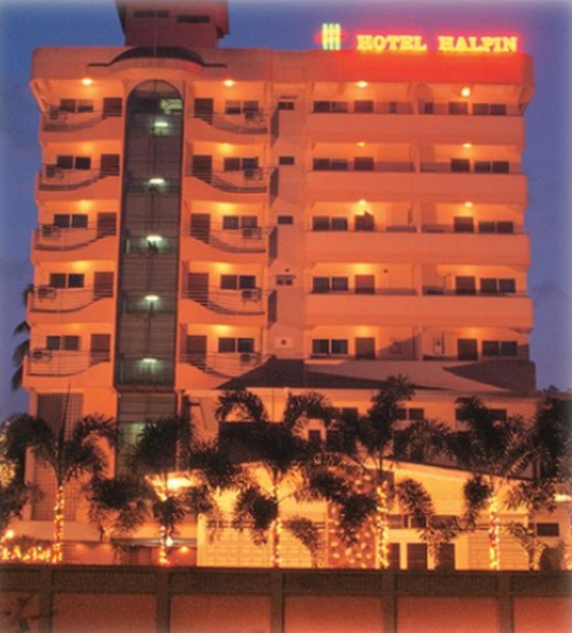 Halpin Hotel Yangon Exterior photo